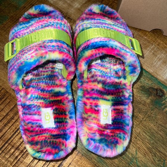 Ugg Fluffita bright multi color slippers. Slides. SZ. 8. NIB NWT - Picture 10 of 13